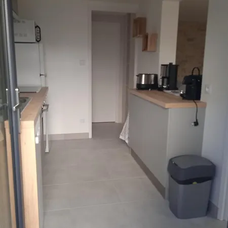 Renaissance 2 4 * Jonzac